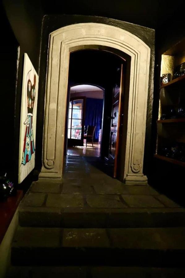 Gallery And Boutique In San Angel Bed & Breakfast *
