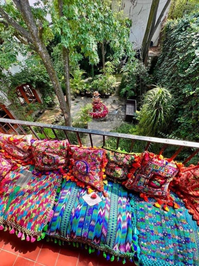 Gallery And Boutique In San Angel * Mexico City