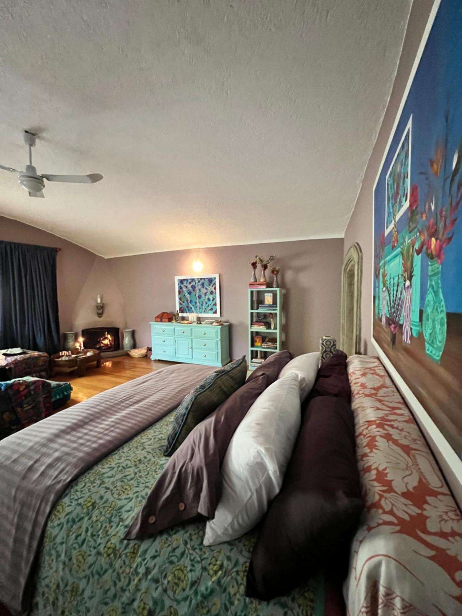 Bed & Breakfast Gallery And Boutique In San Angel